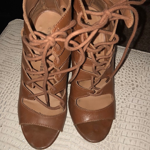 booties - Picture 4 of 5